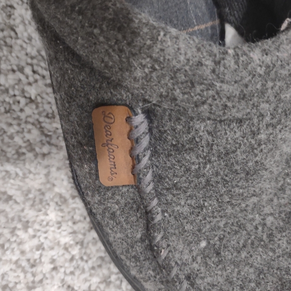 Men's Slippers, Size Small - Picture 3 of 8